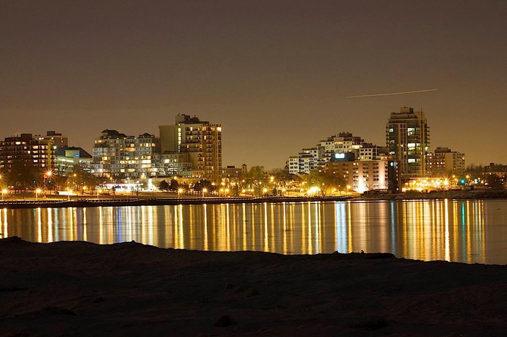Waterfront Hotel Downtown Μπέρλινγκτον Εξωτερικό φωτογραφία